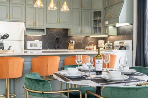 Deconess-Guest-House-by-Charming-vacation-homes-images-36