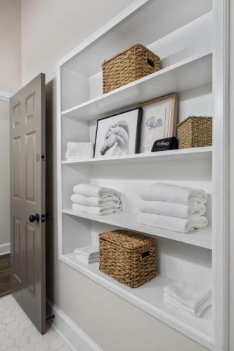 Deconess-Guest-House-by-Charming-vacation-homes-images-67