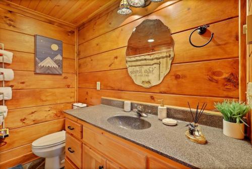Mountain-Majesty-by-Charming-Vacation-homes-images-42